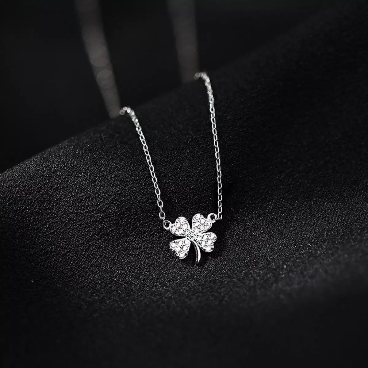 Lucky Dew Necklace