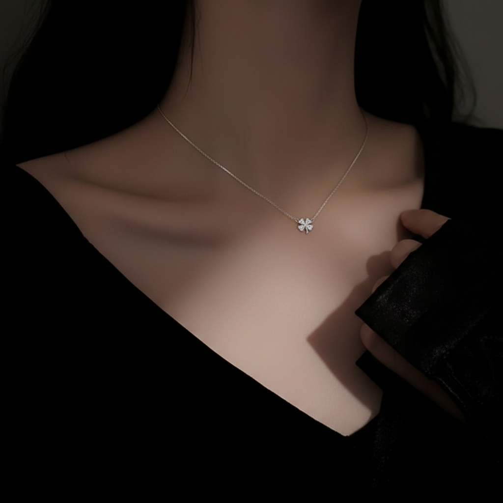Lucky Dew Necklace